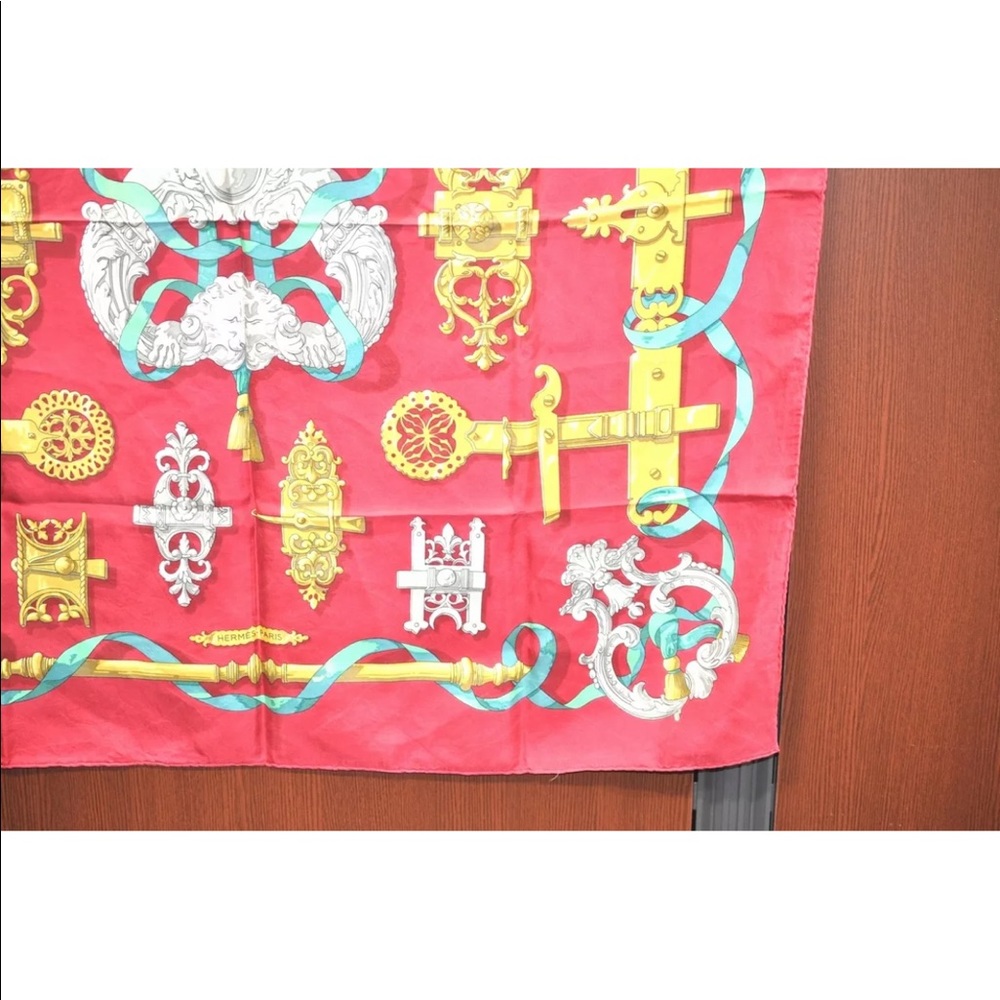 Authentic HERMES Carre 90 Scarf "FERRONNERIE" Silk Red F3516 - Picture 11 of 16